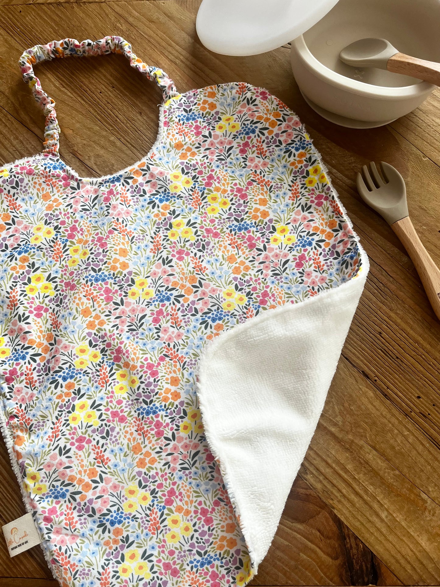 Bavoir élastique 🌸